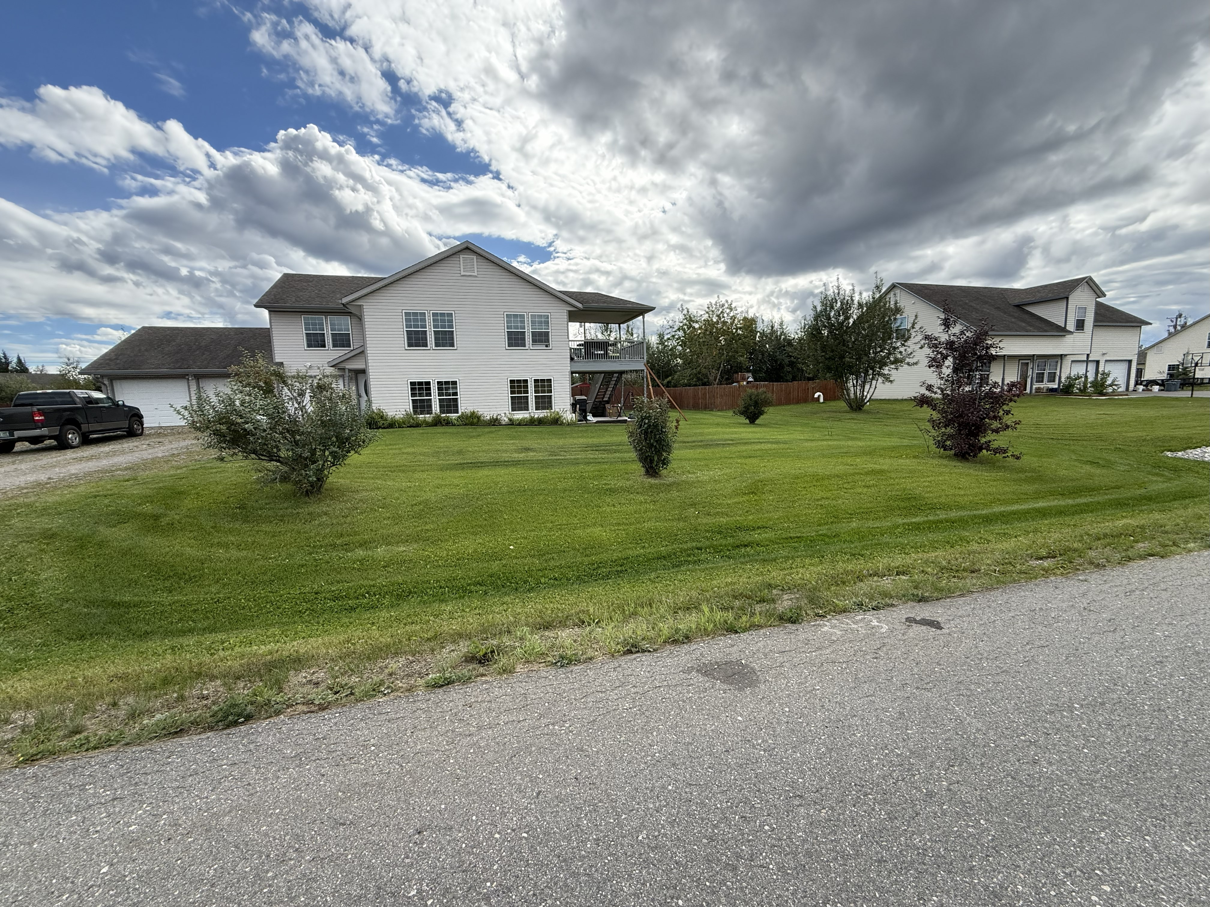 new black window structure